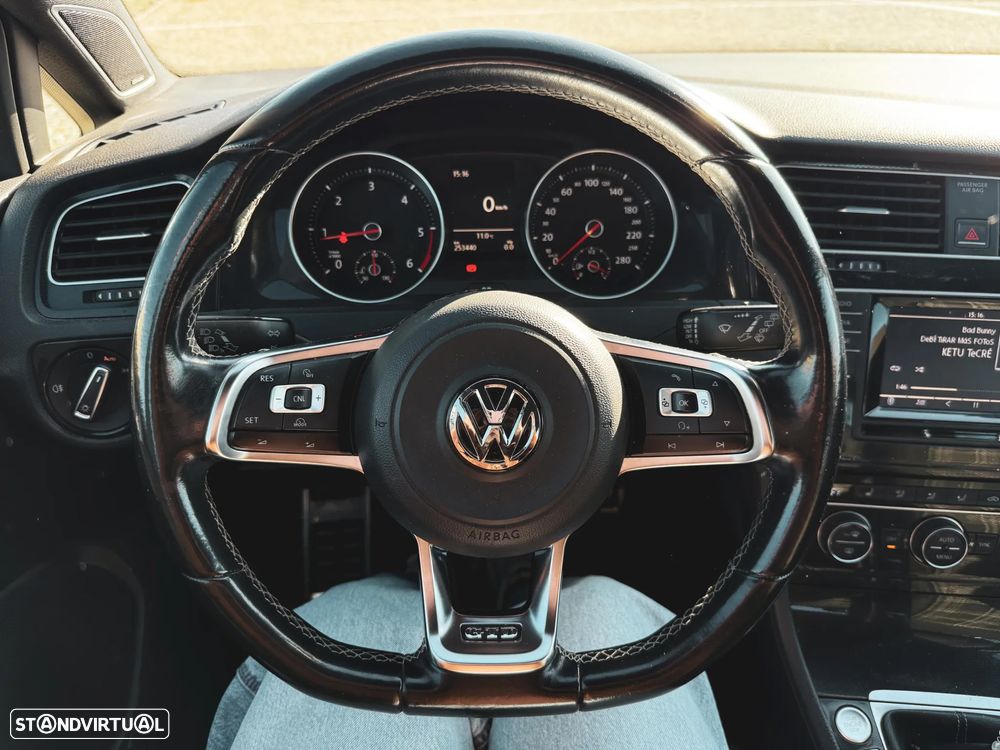 VW Golf GTD (BlueMotion ) - 10