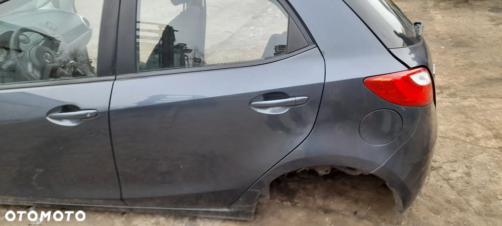 mazda 2  hak holowniczy - 3