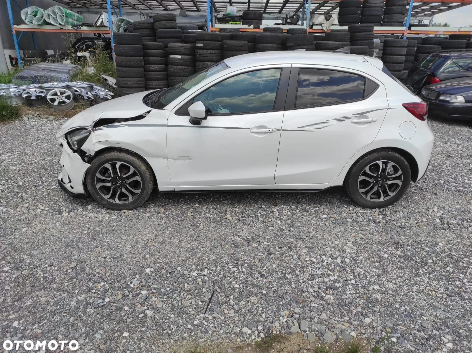 Mazda 2 SKYACTIV-G 115 (i-ELOOP) Sports-Line - 11