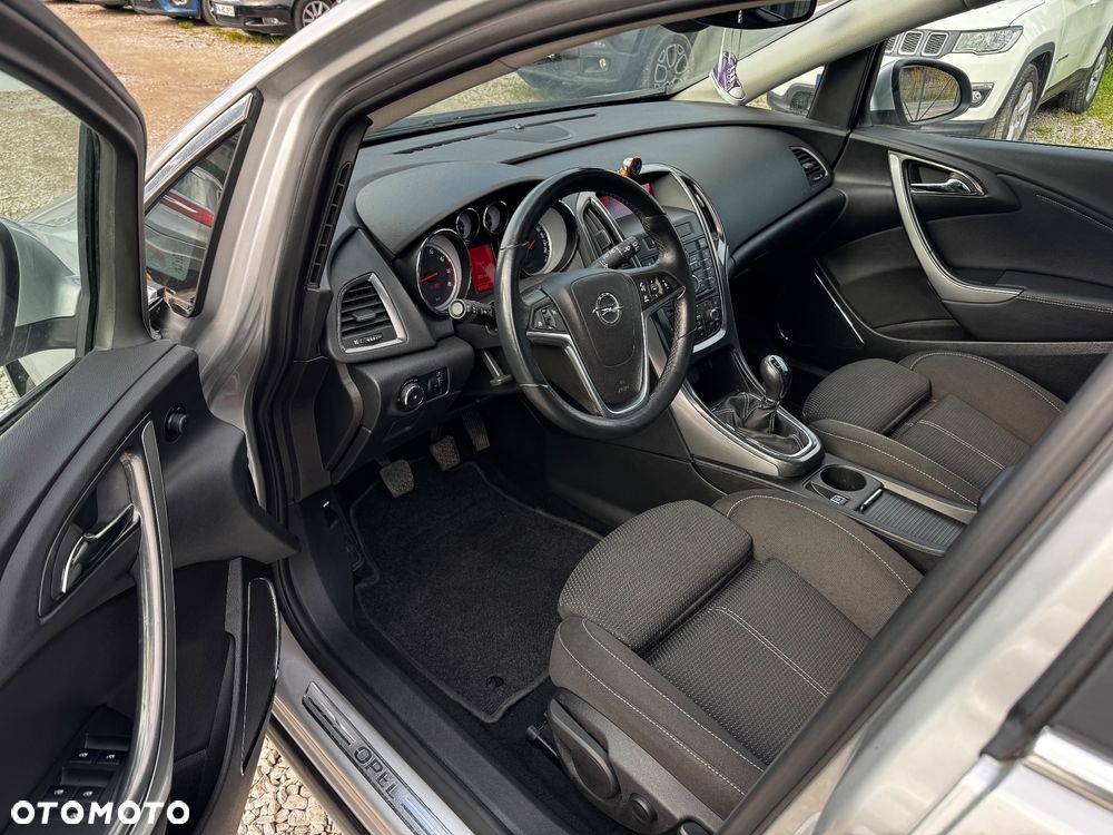 Opel Astra 1.4 Turbo Cosmo - 23