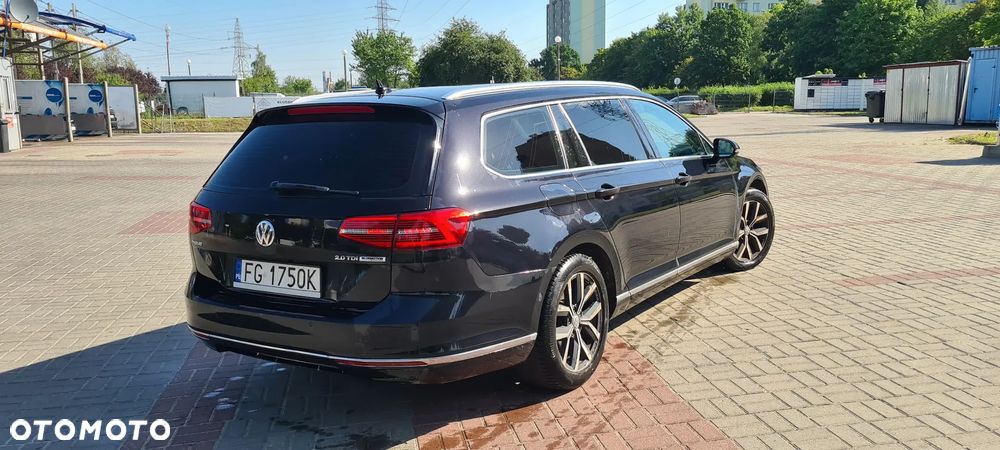 Volkswagen Passat 2.0 TDI (BlueMotion Technology) DSG Highline - 4