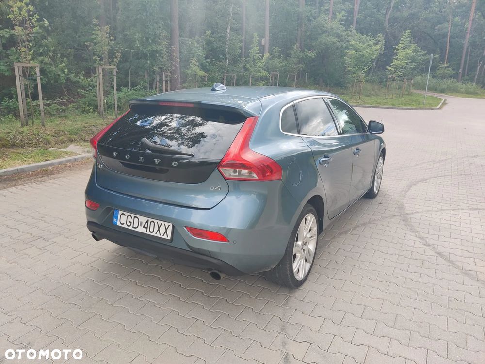 Volvo V40 D4 Summum - 4