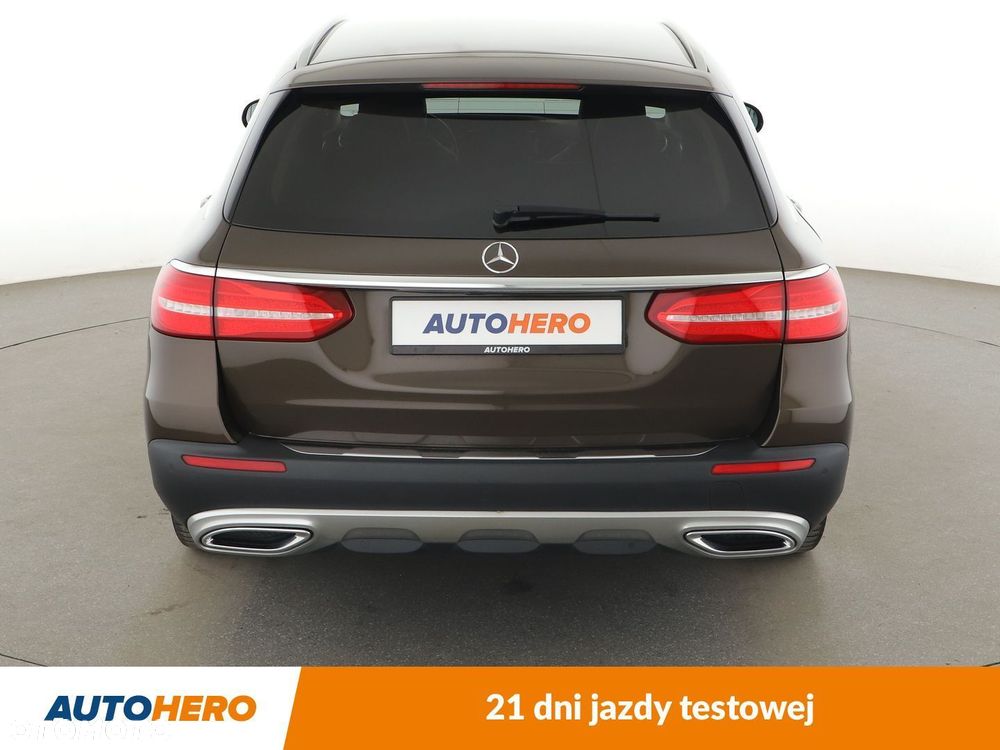 Mercedes-Benz Klasa E 220 d 4-Matic 9G-TRONIC - 5
