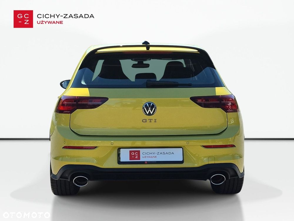 Volkswagen Golf - 4