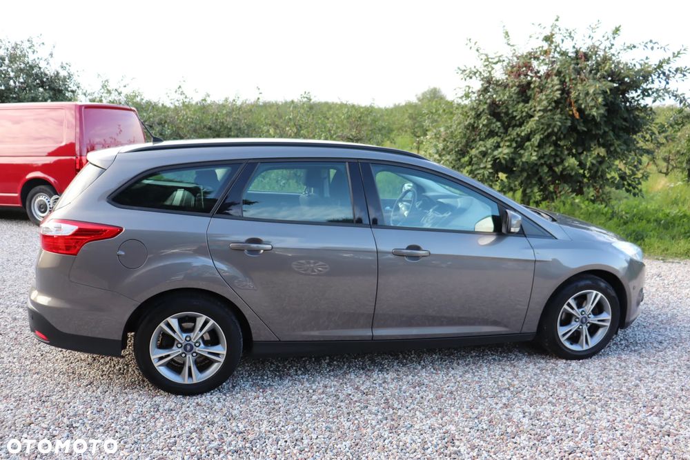 Ford Focus 1.0 EcoBoost Start-Stopp-System Champions Edition - 9