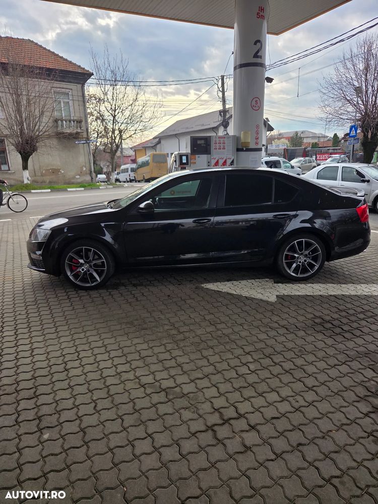 Skoda Octavia 2.0 TDI RS DSG - 13