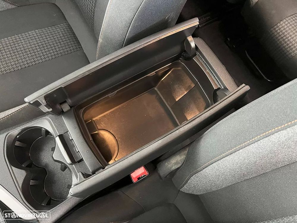 Peugeot 5008 1.5 BlueHDi Active Pack EAT8 - 17