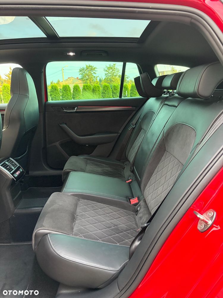 Skoda Superb 2.0 TDI SCR 4x4 Sportline DSG - 16