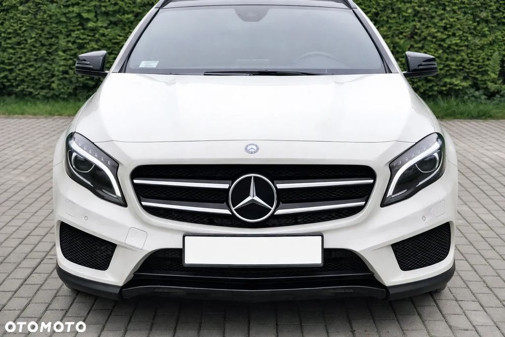 Mercedes-Benz GLA 250 4-Matic AMG Line - 7