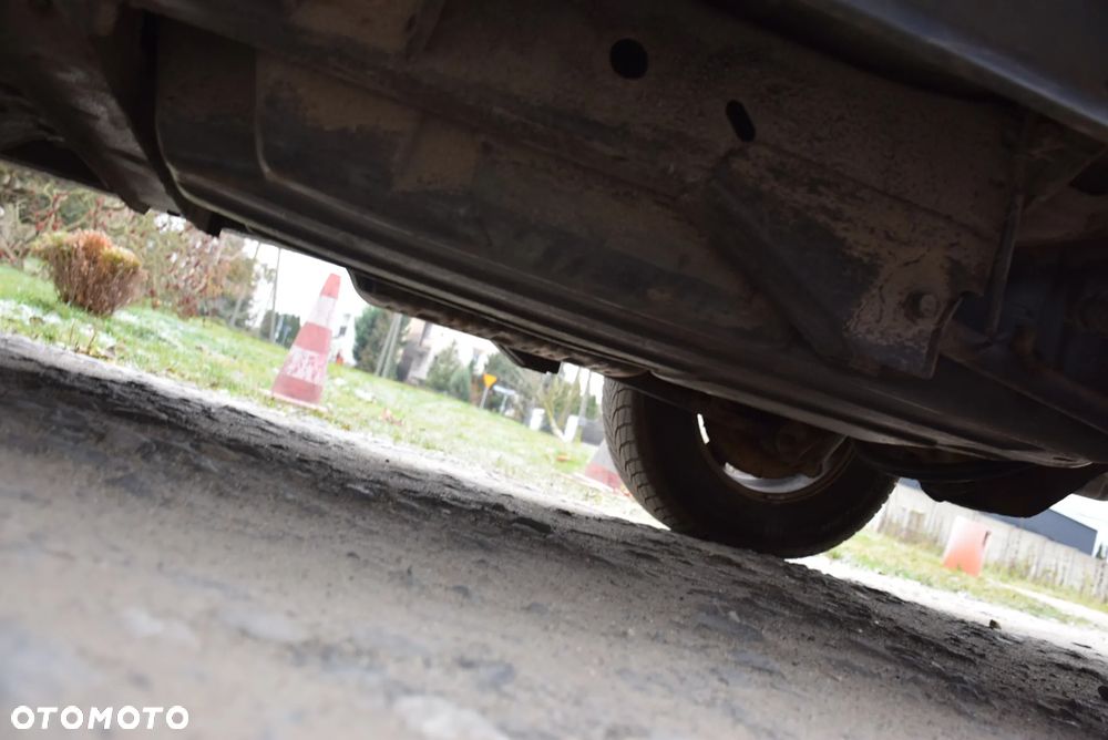 Hyundai Terracan - 14