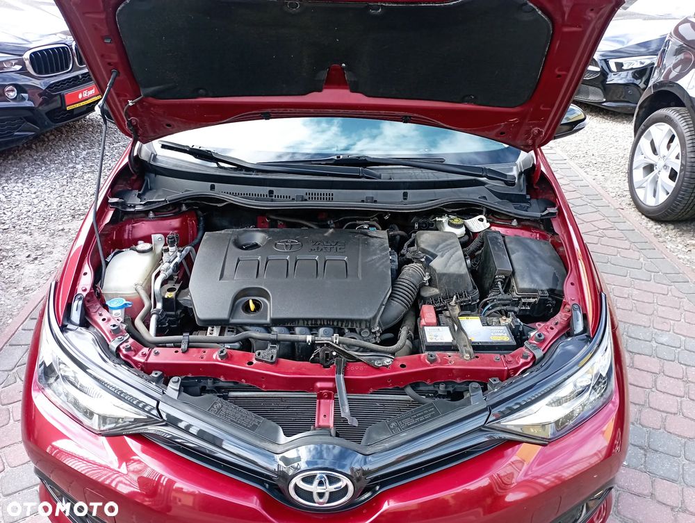 Toyota Auris 1.6 Selection - 30