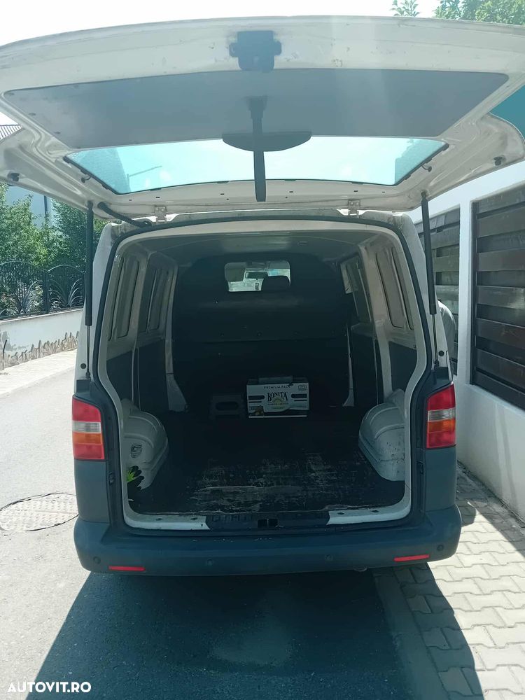 Volkswagen Transporter - 2