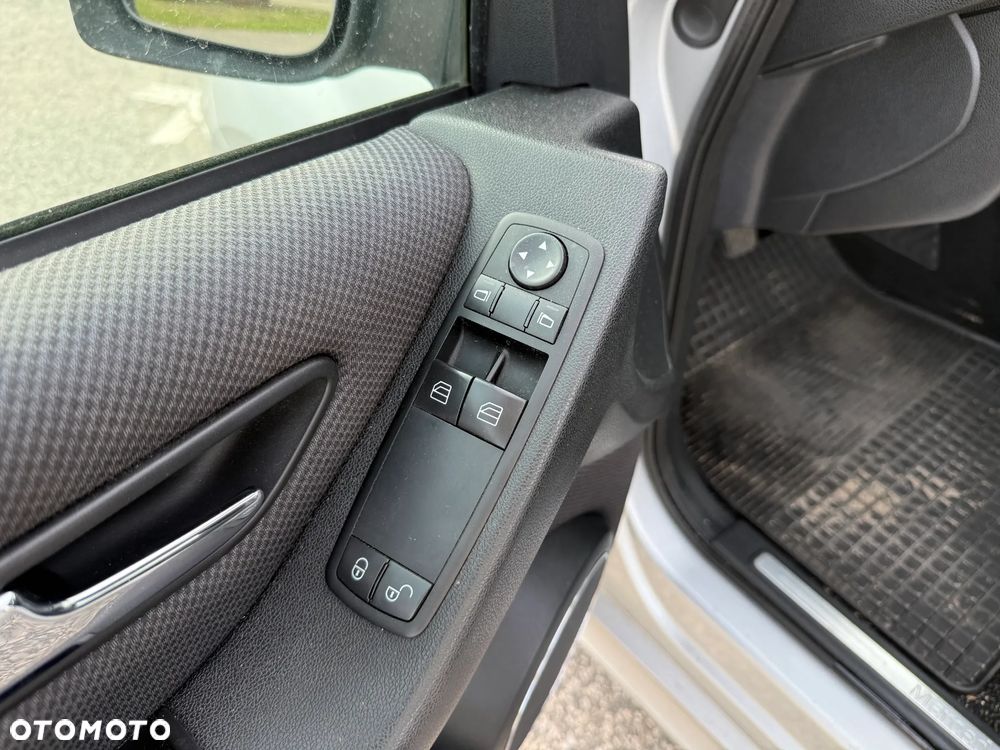 Mercedes-Benz Klasa B 180 CDI Special Edition - 20
