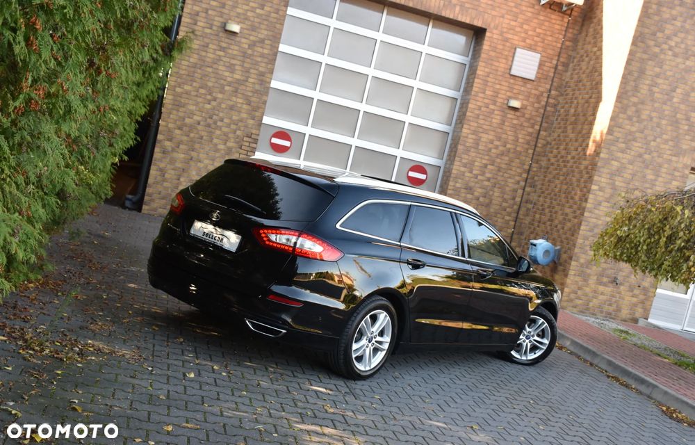 Ford Mondeo 2.0 TDCi Start-Stopp PowerShift-Aut Titanium - 4