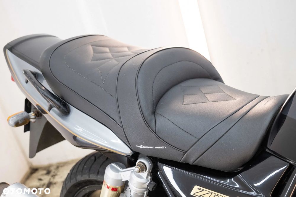 Kawasaki ZRX - 20