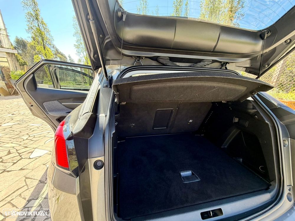 Peugeot 3008 1.2 PureTech Active - 11
