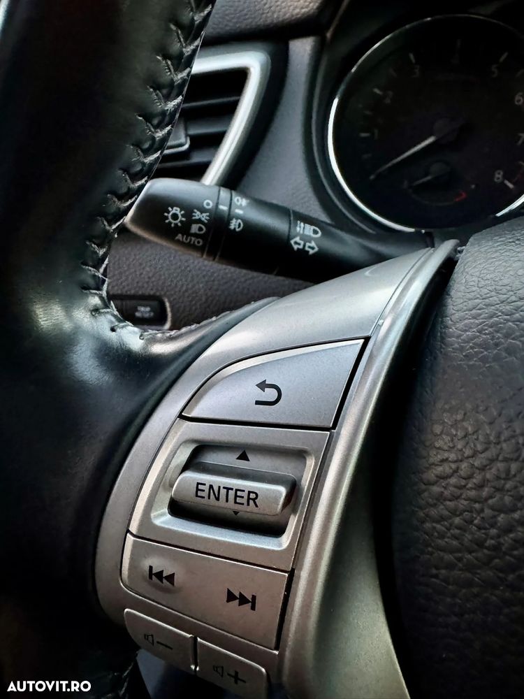 Nissan Qashqai 1.2 DIG-T Start/Stop Tekna - 24