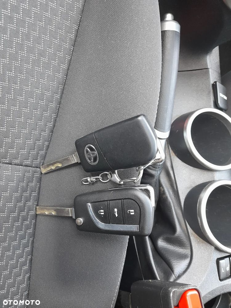 Toyota Verso 1.8 Premium - 12