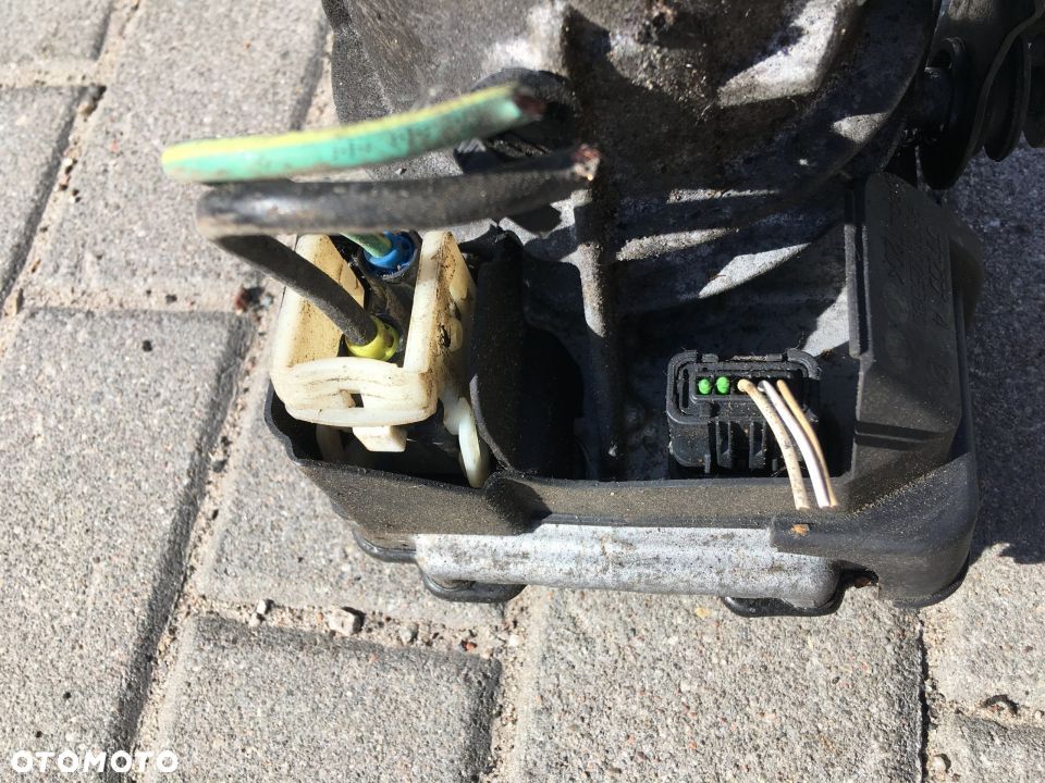 POMPA WSPOMAGANIA CITROEN C4 PICASSO 9673535980 - 2