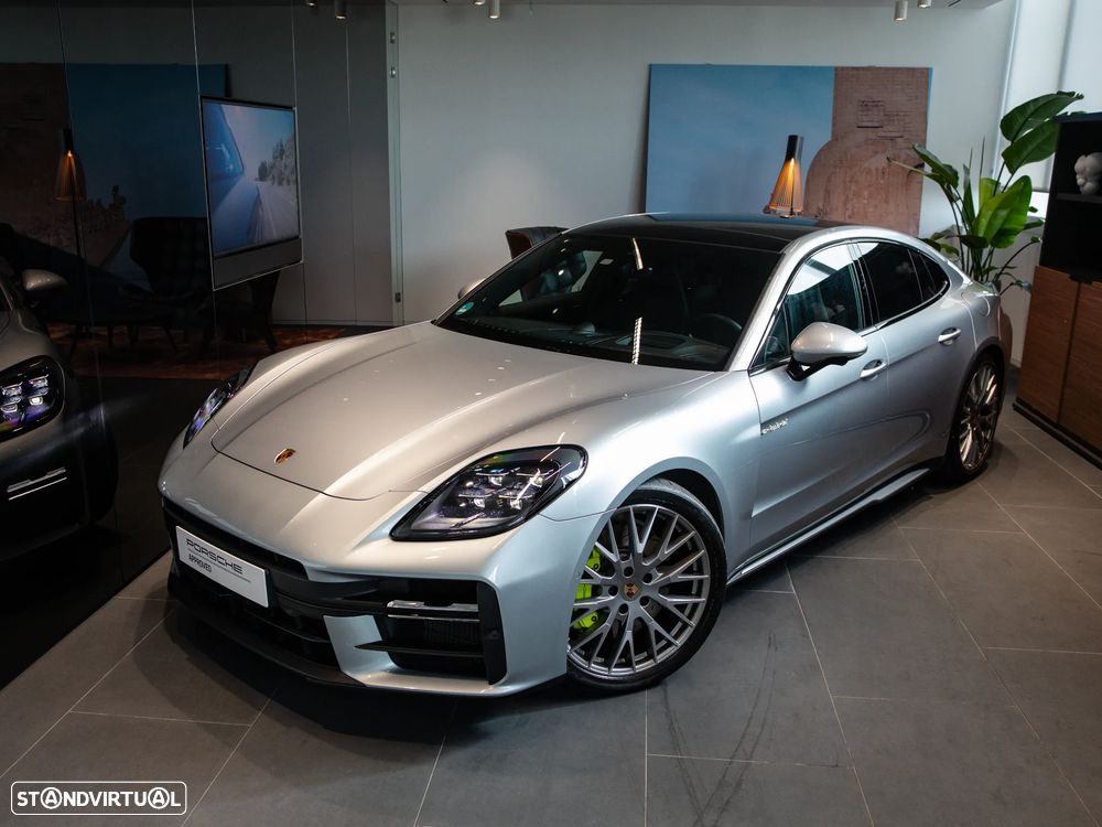 Porsche Panamera 4 E-Hybrid - 5
