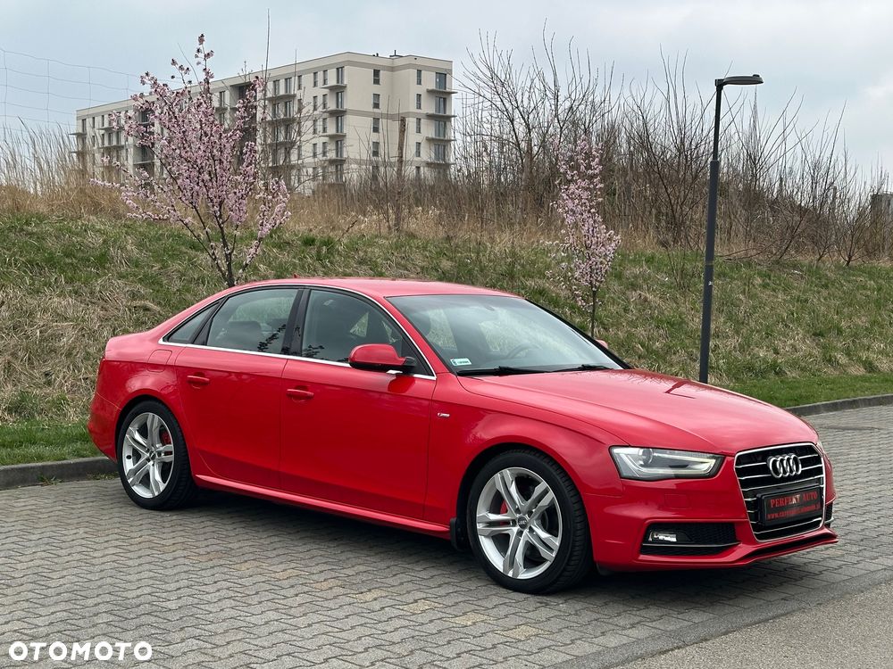 Audi A4 Limousine 1.8 TFSI S line Sportpaket - 14
