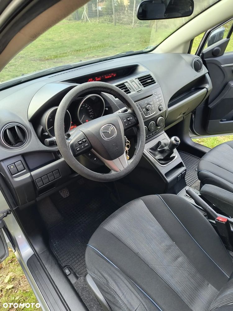 Mazda 5 - 12