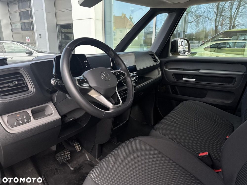 Volkswagen ID. Buzz Cargo 150 kW (204 PS) / skrzynia biegów: automatyczna 1 biegowa rozstaw osi: 2988 mm - 9