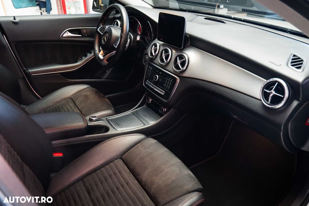 Mercedes-Benz CLA 220 - 16