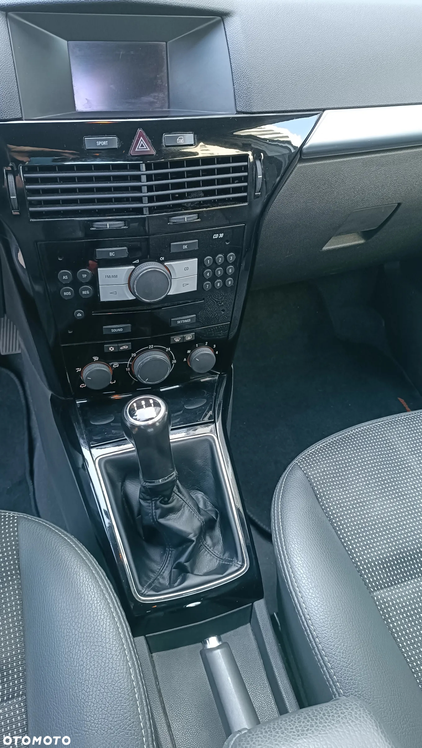 Opel Astra III 1.7 CDTI Cosmo - 9