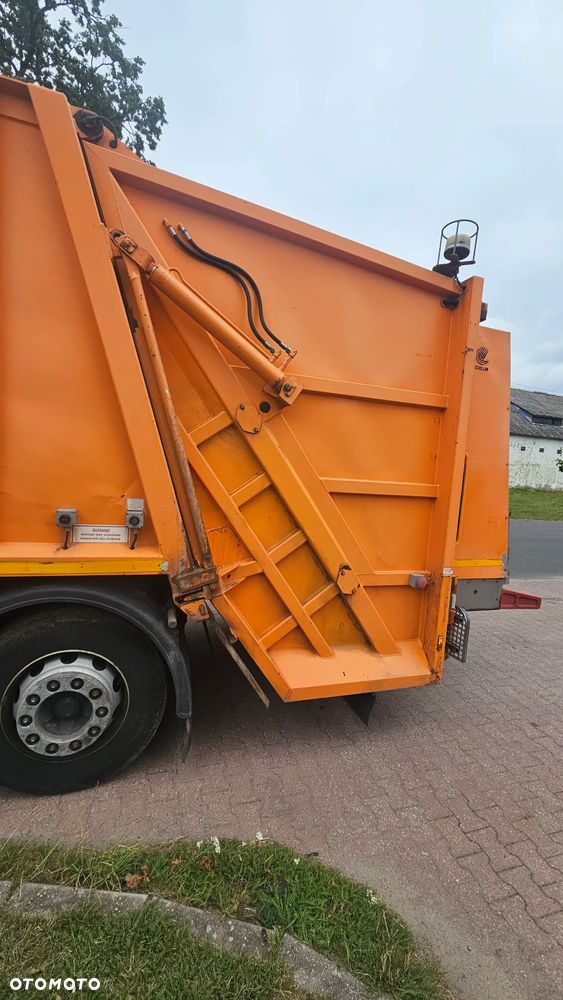 Volvo FM 330 - ŚMIERCIARKA - 13