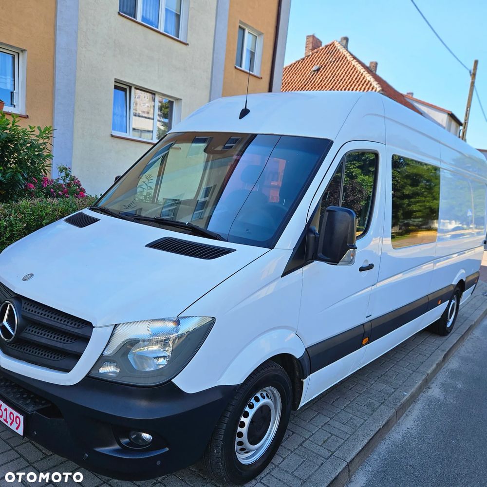 Mercedes-Benz Sprinter - 1