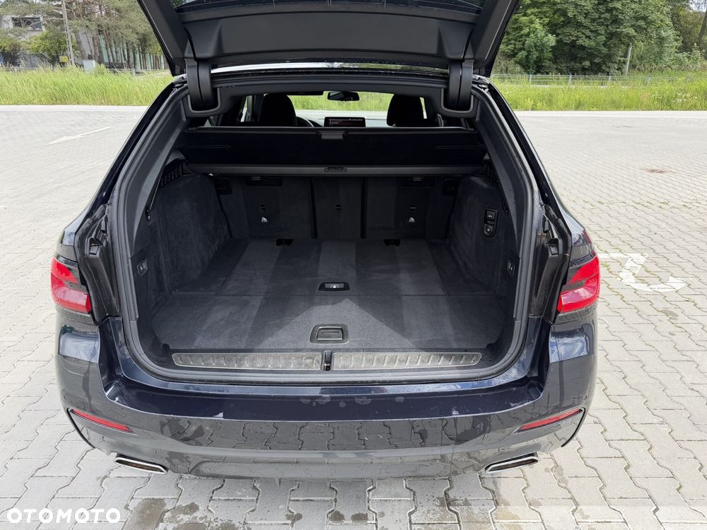 BMW Seria 5 520d xDrive mHEV M Sport sport - 28