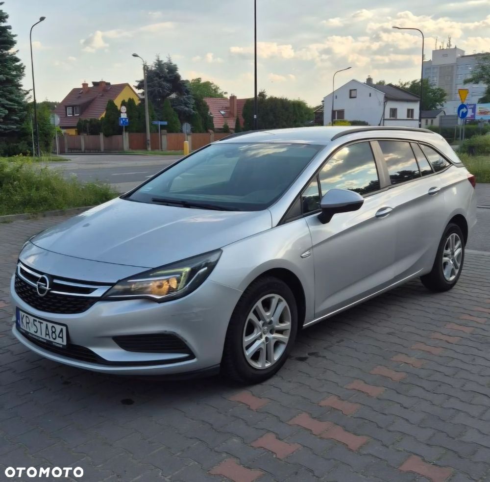 Opel Astra 1.6 CDTI Sport - 1
