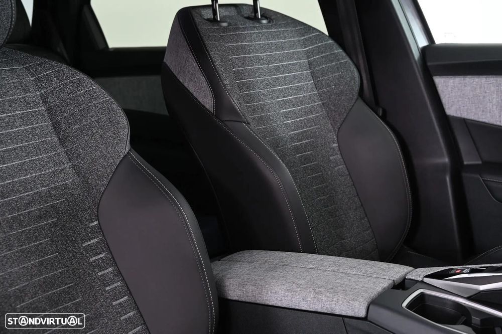 Peugeot 5008 1.2 Hybrid Allure Pack e-DCS6 - 22