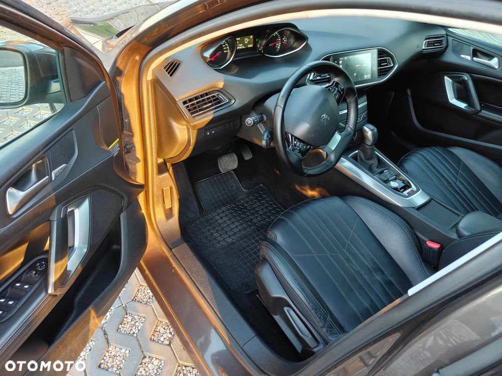 Peugeot 308 - 10