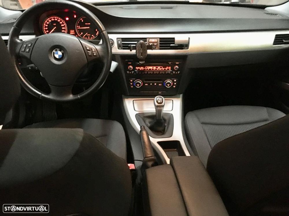 BMW 320 d - 3