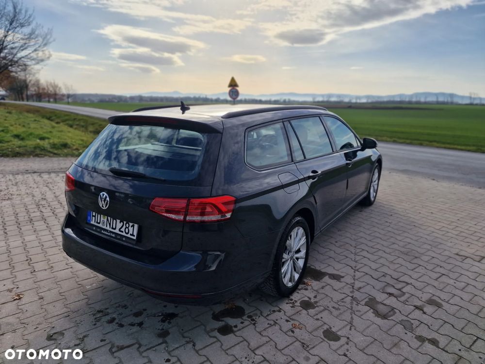 Volkswagen Passat Variant ver-variant-1-6-tdi-bluemotion-technology-dsg-comfortline - 10