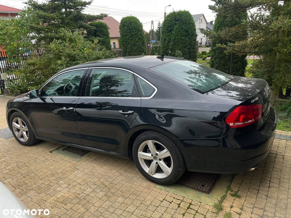 Volkswagen Passat - 8