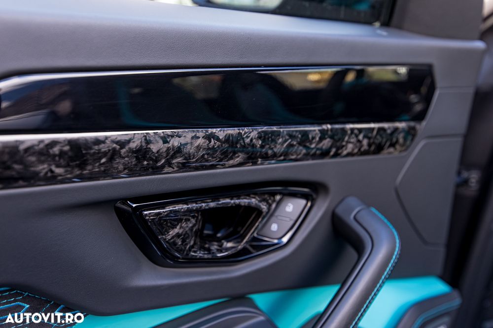 Lamborghini URUS - 20