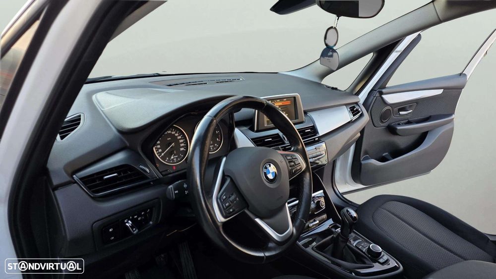 BMW 218 Gran Tourer d 7L Line Luxury - 21