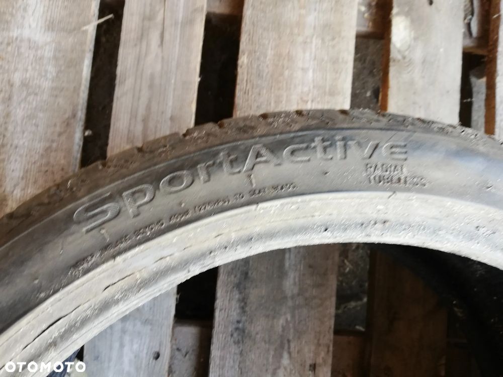 Opona SportActive 245/35R19 - 3