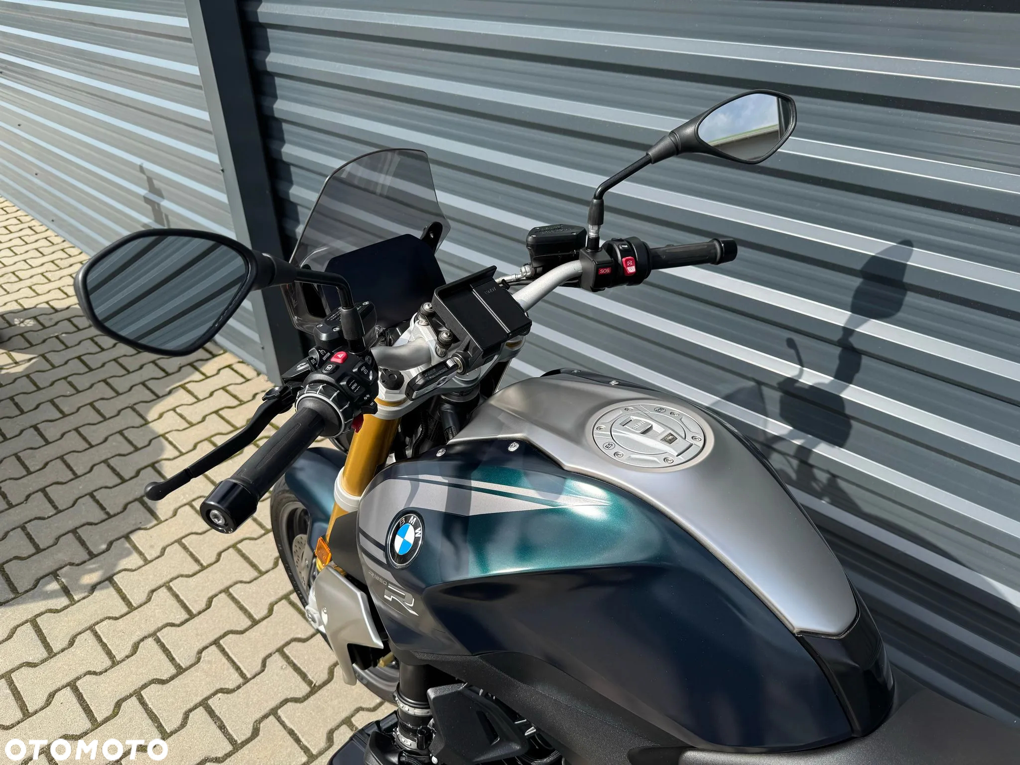 BMW R - 7