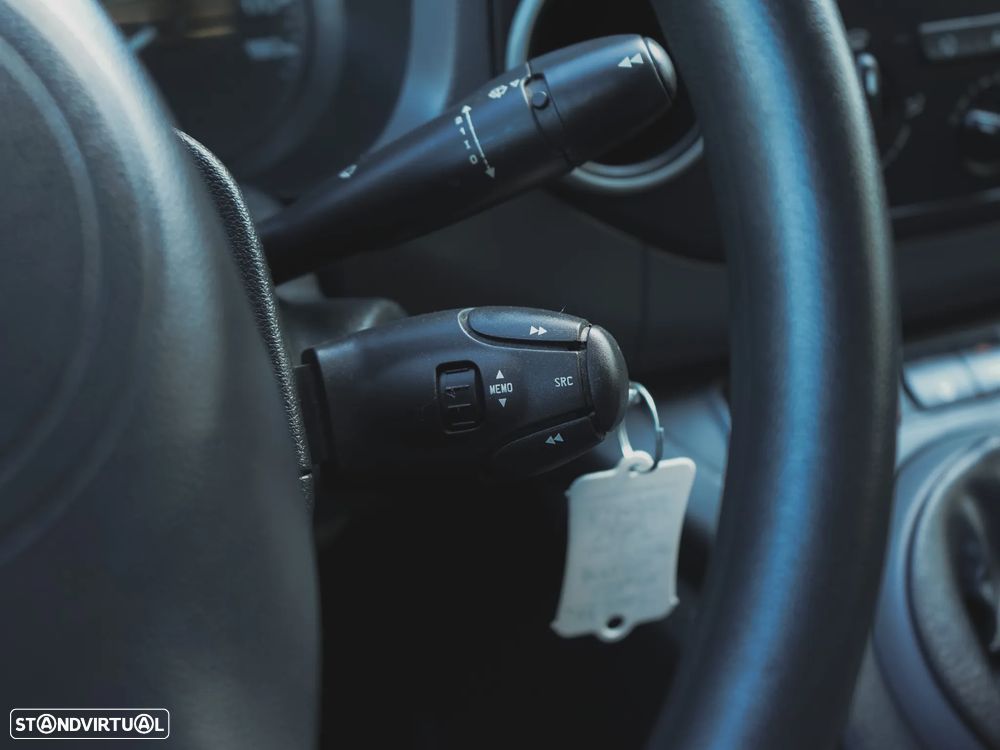 Citroën BERLINGO MONOSPACE 1.6 BLUEHDI 75 - 19