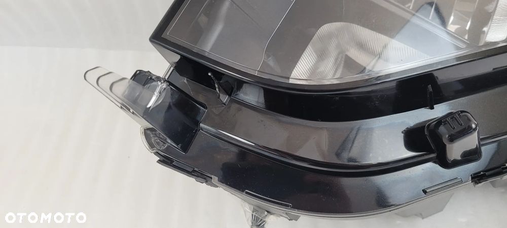 LAMPA LEWA PRZÓD LED FORD TRANSIT COURIER TOURNEO II 2023- R2X613E015AF - 3