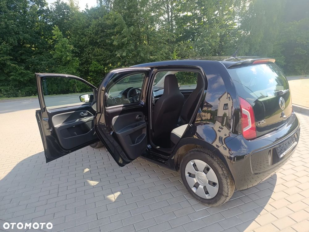 Volkswagen up! 1.0 beats - 4