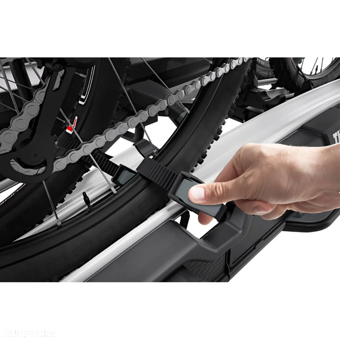 Suport 3(4) biciclete Thule VeloSpace 939 XT3 cu prindere pe carligul de remorcare (13pini)+Adaptor 9381 pentru biciclete Thule VeloSpace XT pentru cea de-a 4 bicicleta,Nou_cu Factura & Garantie,PRET BF - 7