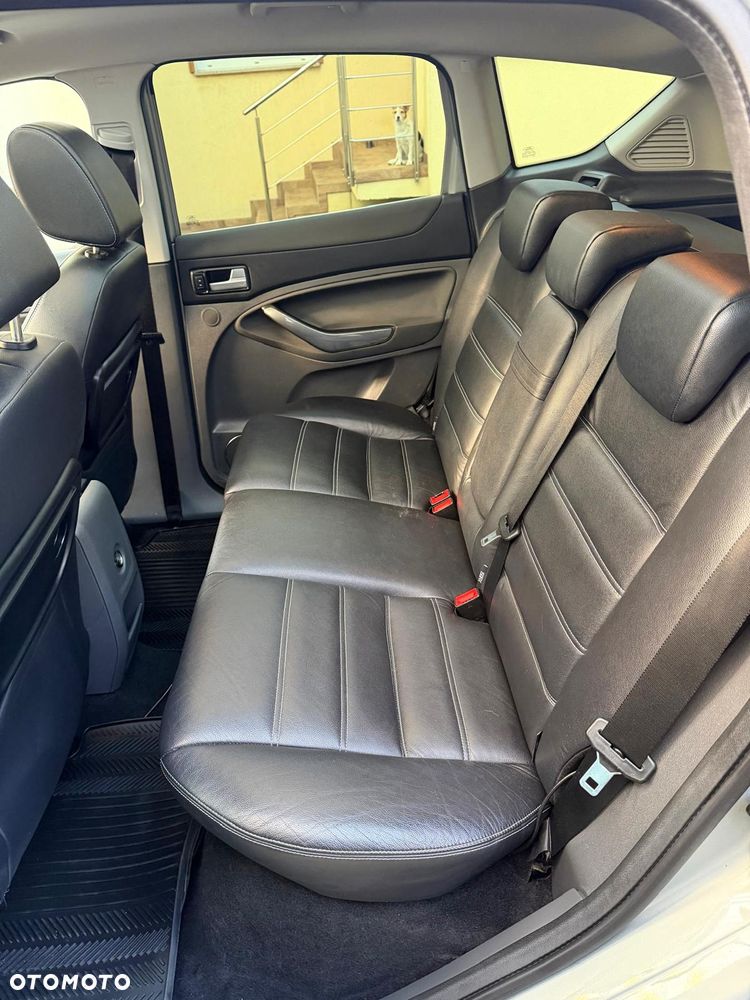 Ford Kuga 2.0 TDCi Titanium FWD - 4