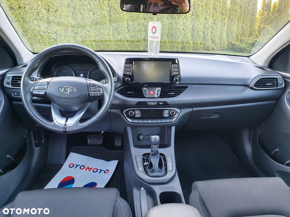 Hyundai i30 1.4 T-GDI DCT Premium - 11