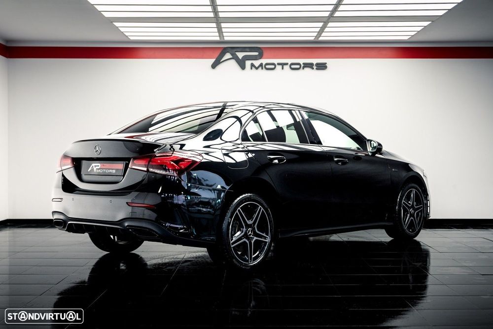 Mercedes-Benz A 250 Limousine e AMG Line - 13