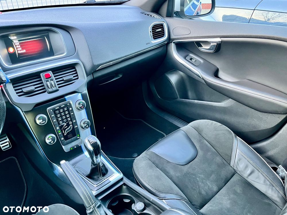 Volvo V40 T2 RDesign - 27